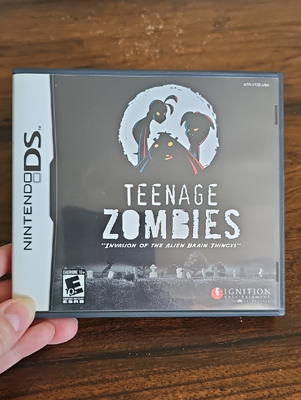 Nintendo DS Game - Teenage Zombies "Invasion of the Alien Brain Thingys"